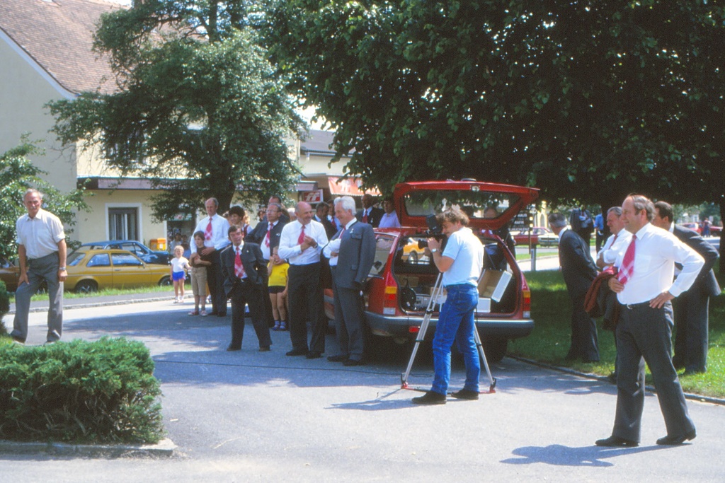 www.ueb.at