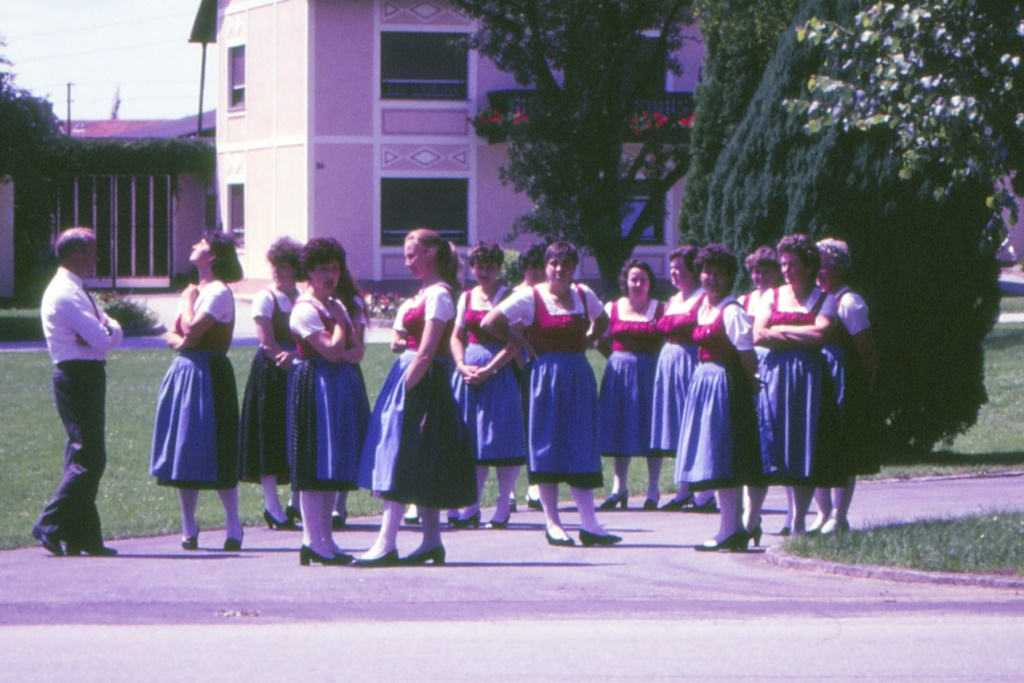 www.ueb.at
